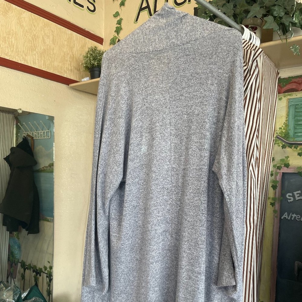 Cardigan - Picture 2 of 2